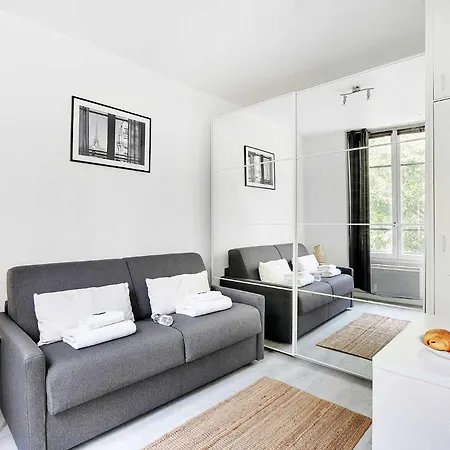 Amazing In The Heart Of The Marais Paris