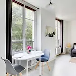 Amazing Studio In The Heart Of The Marais